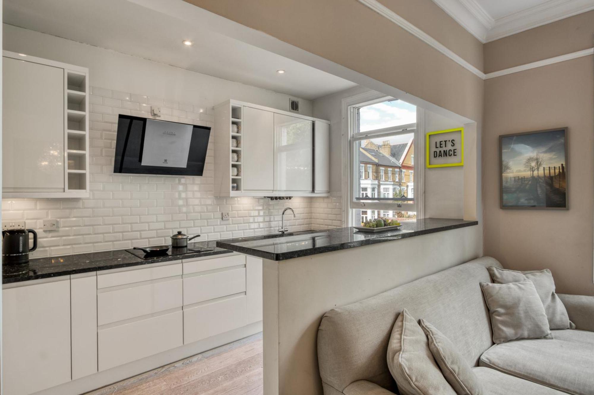Stylish 1br Scenic Balcony *