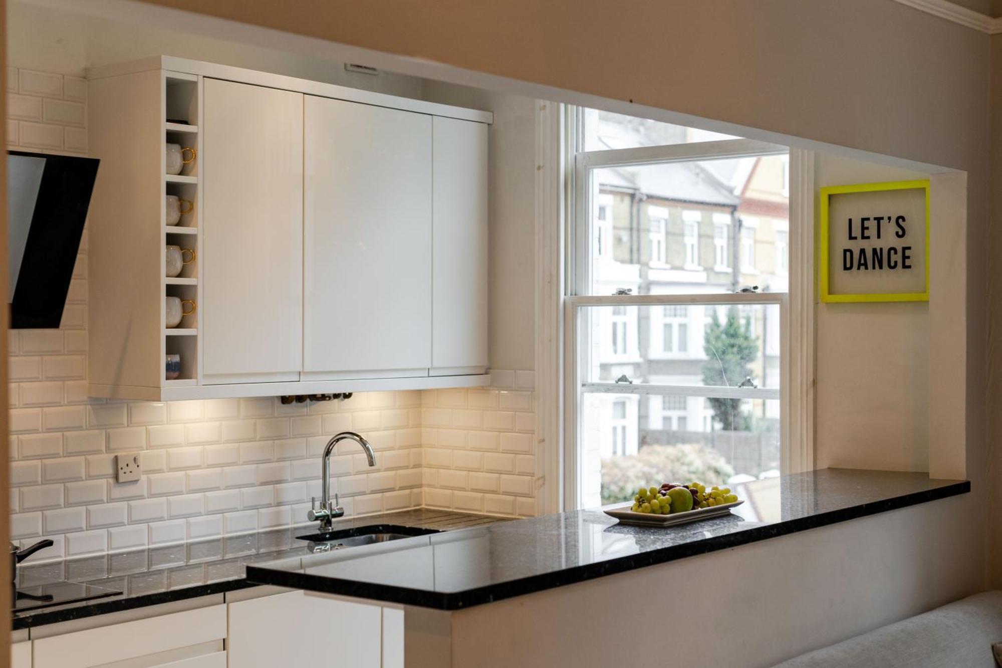 Stylish 1br Scenic Balcony